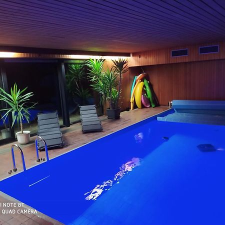 Park Villa Ferienwohnung Mit Pool Und 3 Schlafzimmer Ильцен Экстерьер фото